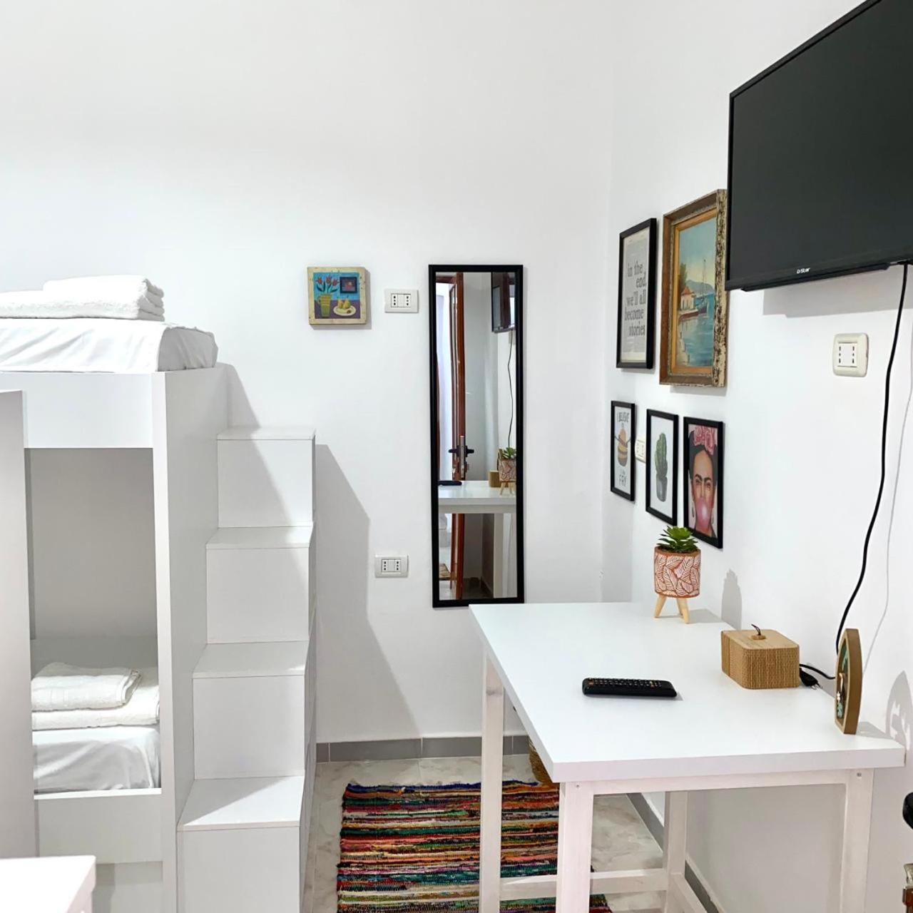 Ziu Guest House Берат Екстер'єр фото