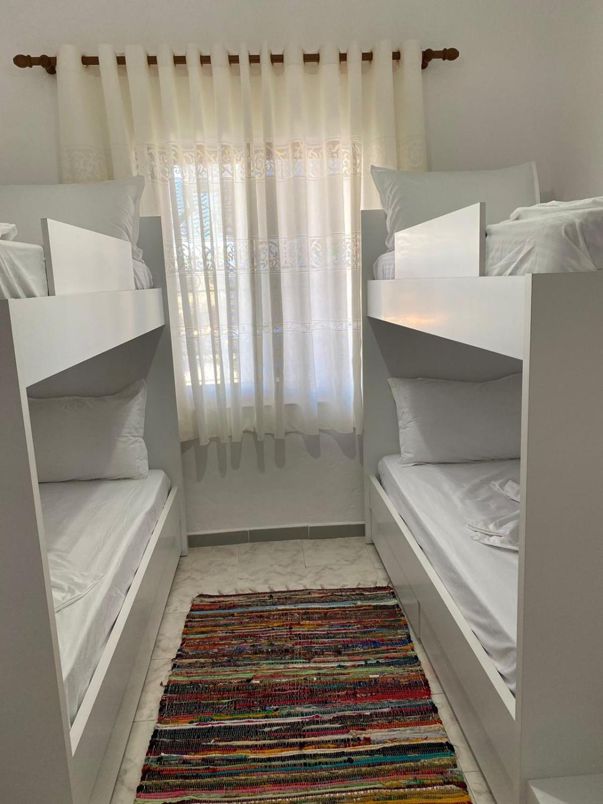Ziu Guest House Берат Екстер'єр фото